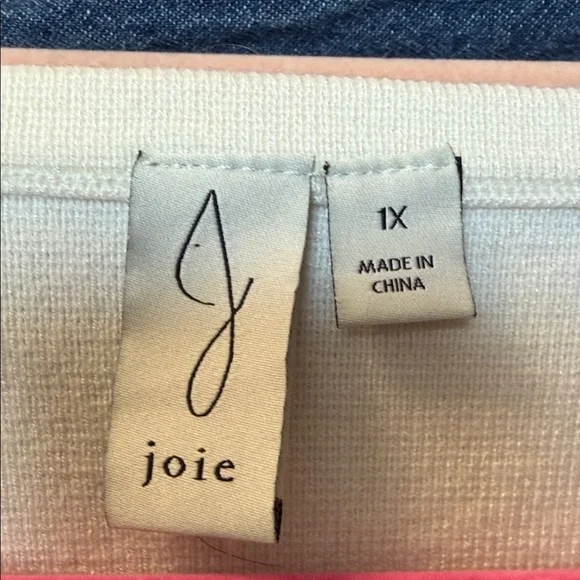 NWOT. Joie Cream V-Neck Sweater with Chain Detail. PTP 24 - Picture 7 of 8